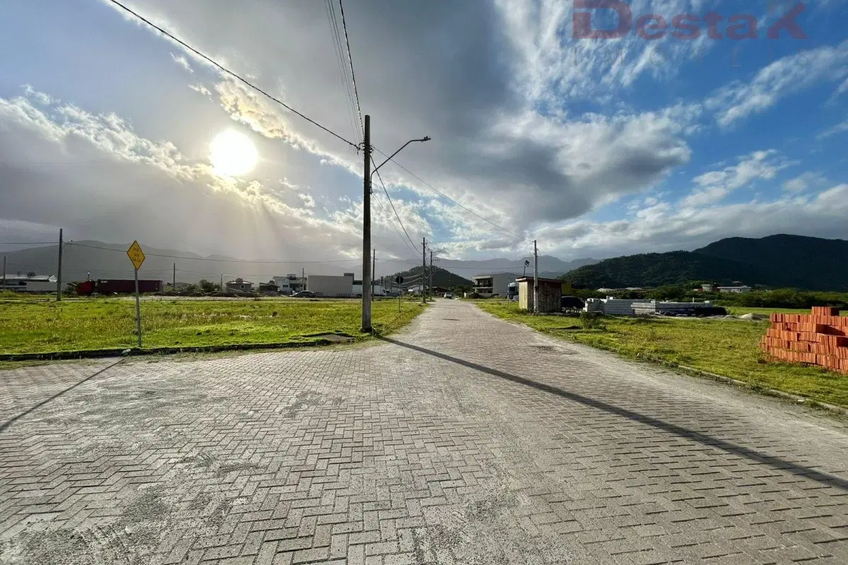 Terreno em Passagem do Maciambu